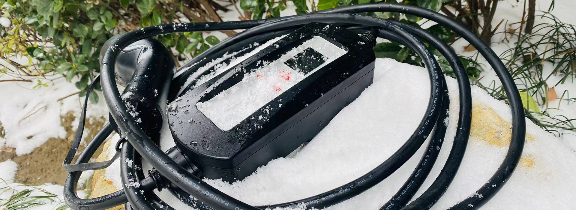 كرياكسيو-شاحن محمول-شاحن كهربائي محمول